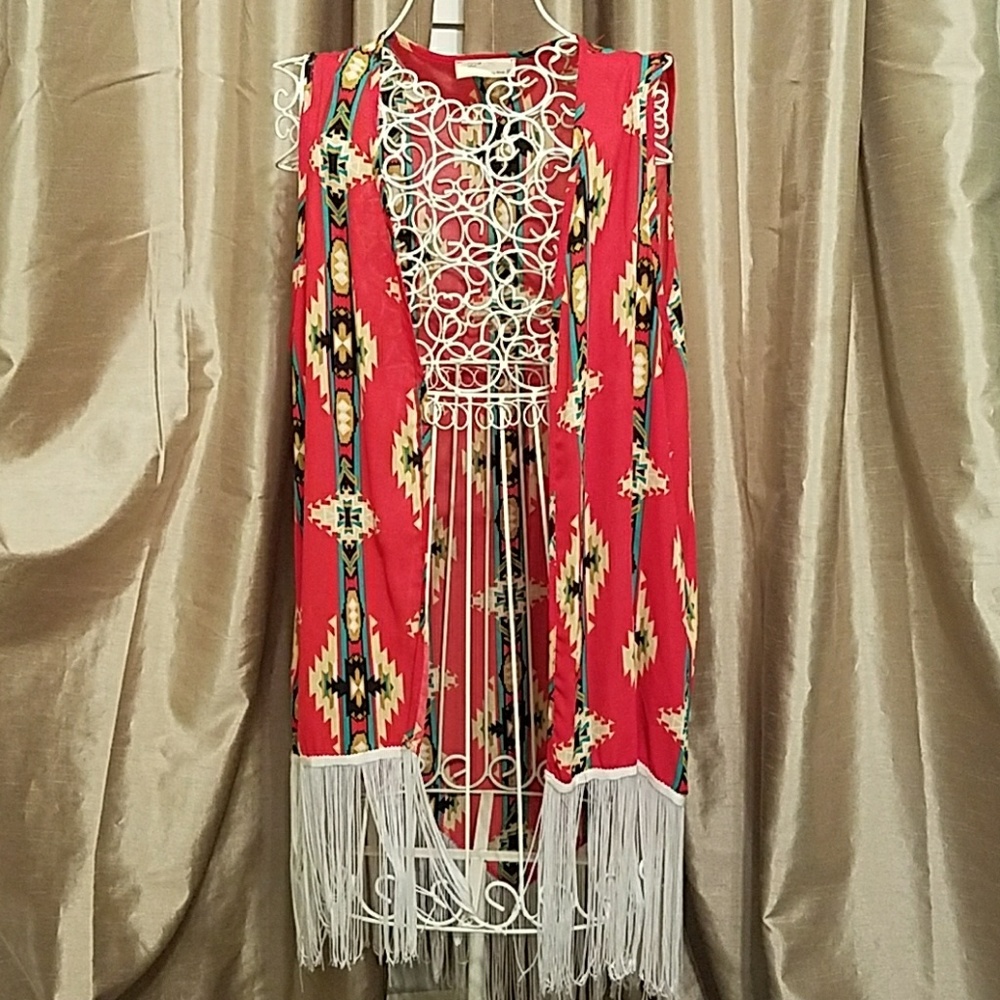 Vest with fringe